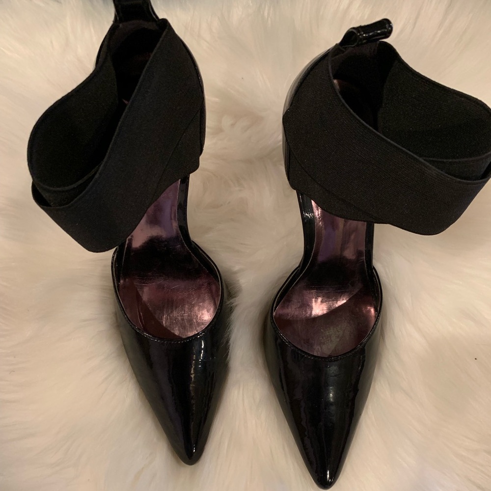Beautiful Carlos Santana Heels
